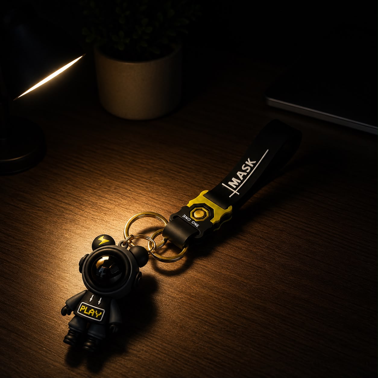 Premium Astronaut Reflective Lens Keychain